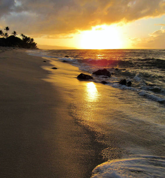 istock Sunset at Sunset Beach, North Shore, Sunset, Oahu, Hawaii 1065236114