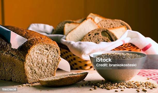 Pane E Grano - Fotografie stock e altre immagini di A quadri - A quadri, Alimentazione sana, Alimento di base