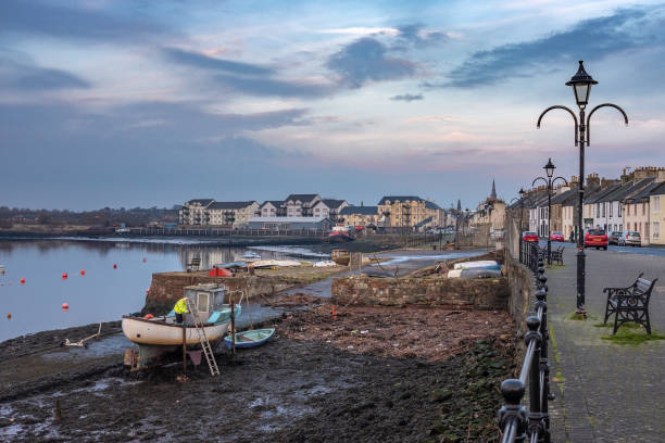 irvine harbour und der alte hafen in north ayrshire schottland - ayrshire stock-fotos und bilder