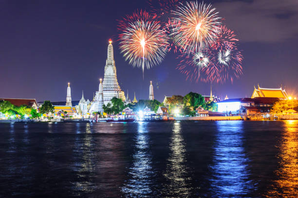 istock Fireworks at Wat Arun Ratchawararam Ratchawaramahawihan Public Landmark 1065399924