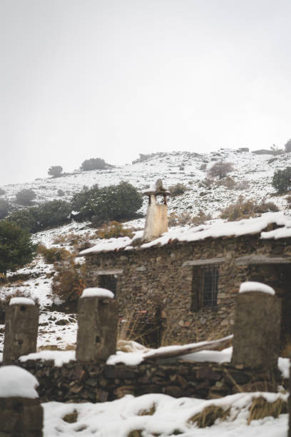 istock Alpujarras snow trip in Sierra Nevada, Spain 1065407470