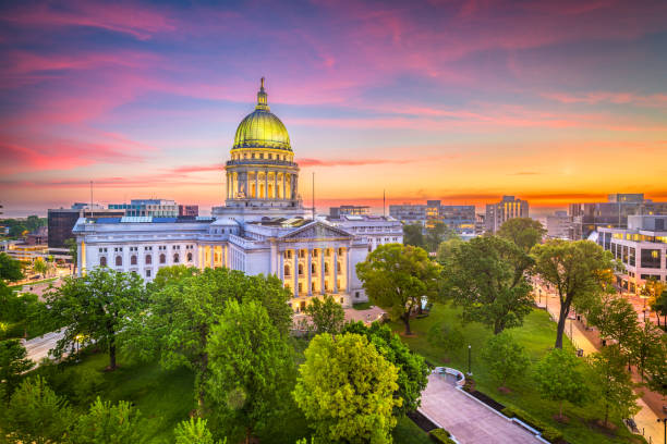 madison, wisconsin, stan usa capitol building - wisconsin state capitol zdjęcia i obrazy z banku zdjęć