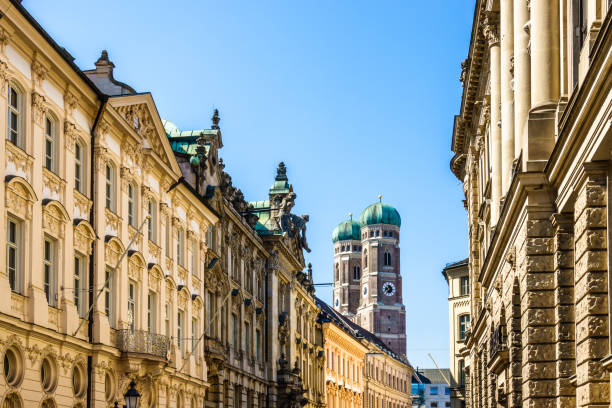 istock Famous Munich Cathedral - Liebfrauenkirche 1065450556