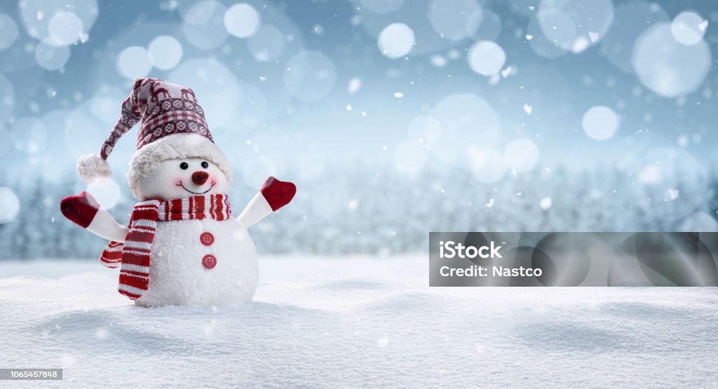 Glücklich Schneemann im Winter secenery - Lizenzfrei Weihnachten Stock-Foto