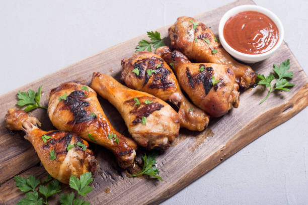 istock Grilled chicken legs with tomato sauce 1065467256