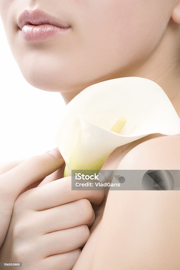 Bel viso con fiori - Foto stock royalty-free di Adolescente