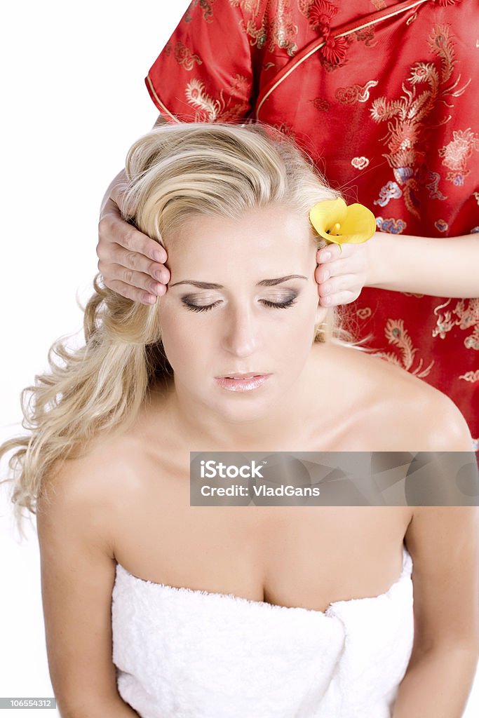 Massagem facial - Foto de stock de 20-24 Anos royalty-free