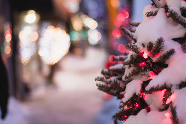 city street, christmas decoration, christmas light, Montreal,