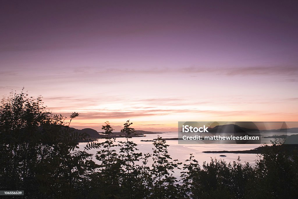 Vista para a costa - Foto de stock de Aalesund royalty-free