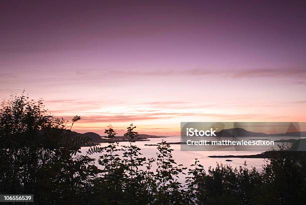 Foto de Vista Para A Costa e mais fotos de stock de Aalesund - Aalesund, Baía, Beleza natural - Natureza