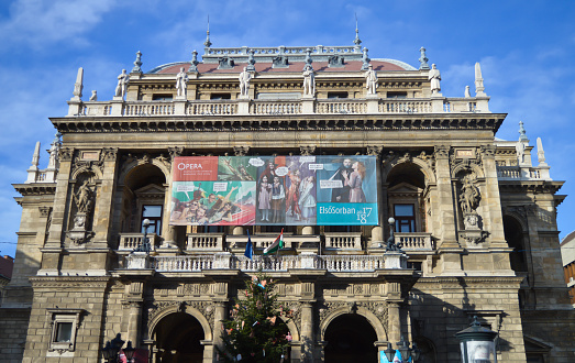 ブダペストのハンガリー州立オペラ ハウスの外観 2017年のストックフォトや画像を多数ご用意 2017年, お祝い, オーケストラ