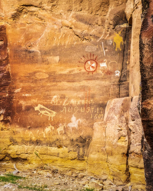 istock Petroglyphs - Nine Mile Canyon 1065590840