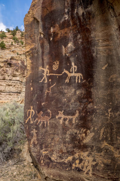 istock Petroglyphs - Nine Mile Canyon 1065591072