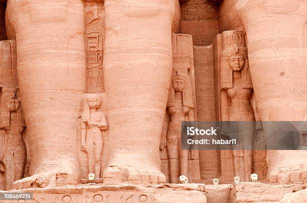 Abu Simbel Temple Of Ramses Ii Egipt - zdjęcia stockowe i więcej obrazów Hathor - Hathor, Statua, Abu Simbel