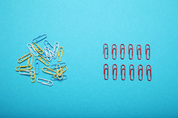 istock Chaos and order transform. Business disorganization concept. Improvement and harmony 1065763132