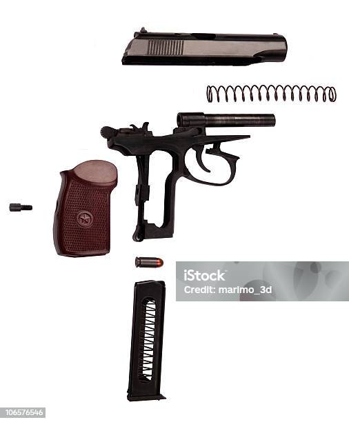 Makarov Disassembled Pistol — стоковые фотографии и другие картинки Армия - Армия, Безопасность, Белый