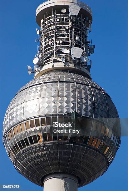 O Fernsehturm - Fotografias de stock e mais imagens de Alemanha - Alemanha, Alexanderplatz, Antena - Equipamento de Telecomunicações
