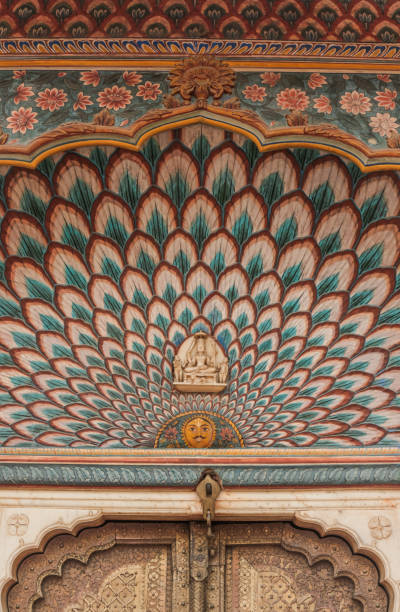 istock Indian Painted Door in Jaipur 1065775910