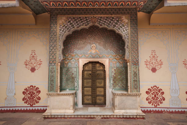 istock Indian Painted Door in Jaipur 1065777688