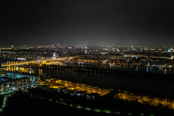 istock Reichsbruke in Vienna 1065782274