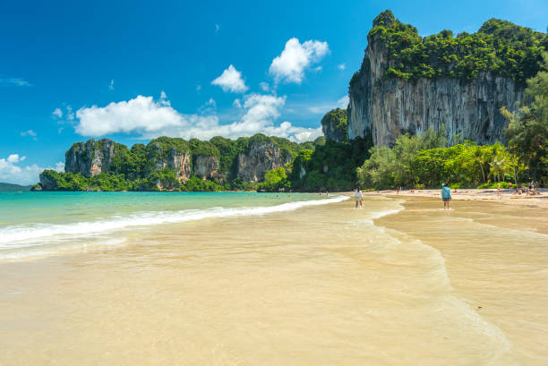 praia de railay west - railay - fotografias e filmes do acervo