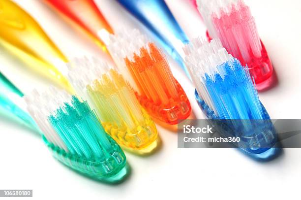 Escovas De Dentes - Fotografias de stock e mais imagens de Dentista - Dentista, Laranja - Cores, Consultório Dentário