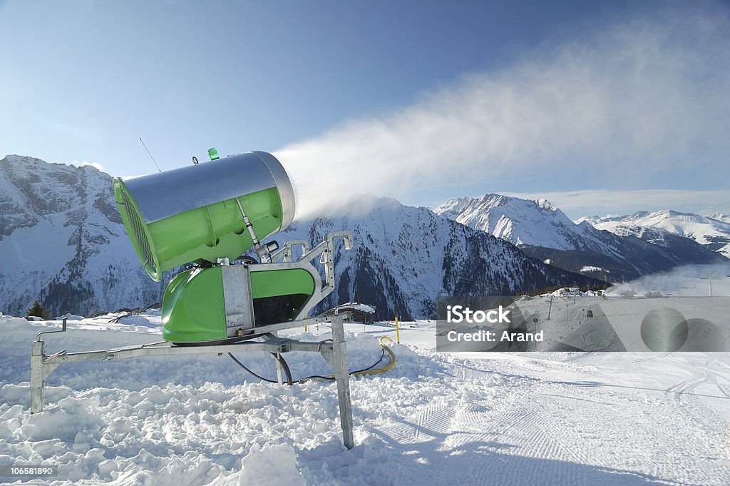 Beschneiungsanlage Maschine - Lizenzfrei Kälte Stock-Foto