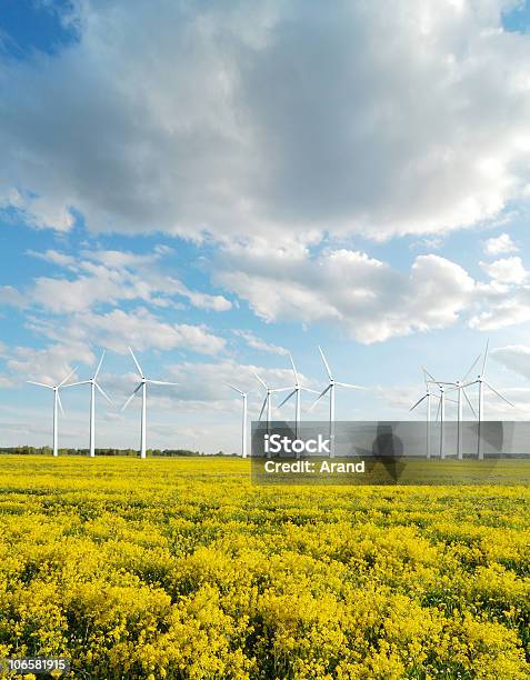 Alternative Energy Stockfoto und mehr Bilder von Agrarbetrieb - Agrarbetrieb, Ausrüstung und Geräte, Blau