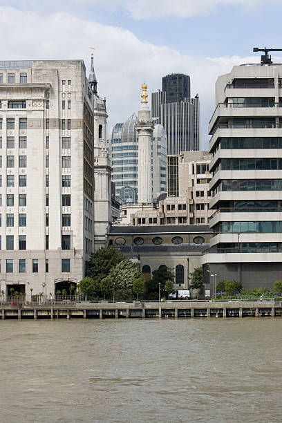 istock Great Fire monument, City of London 106583032