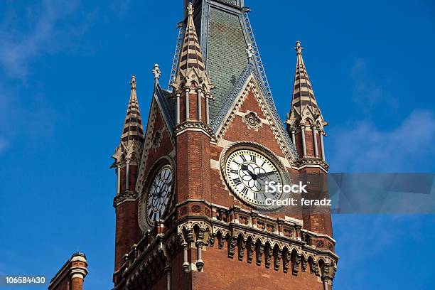 Torre Dellorologiostazione Di St Pancras - Fotografie stock e altre immagini di Architettura - Architettura, Camden - Londra, Cielo