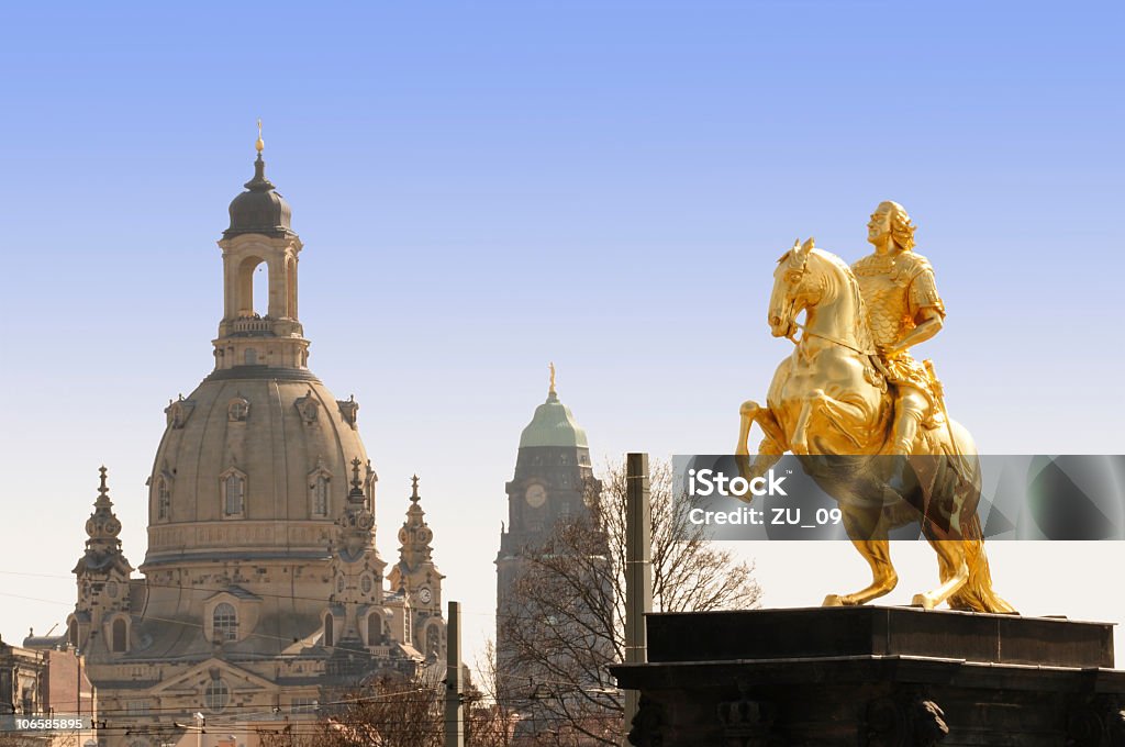 Frauenkirche und Golden Horseman in Dresden - Lizenzfrei Pferd Stock-Foto