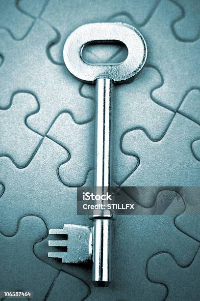 Schlüssel Auf Puzzle Stockfoto und mehr Bilder von Auseinander - Auseinander, Computertaste, Der Schlüssel zum Erfolg