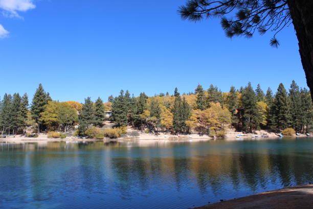 istock MOUNTAIN WATERS - GREEN VALLEY LAKE - 102318 1065889272
