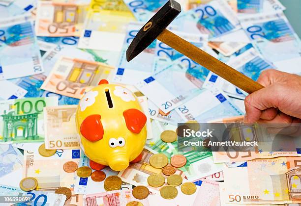 Benötigen Sie Geld Stockfoto und mehr Bilder von EU-Währung - EU-Währung, Ersparnisse, Euro-Symbol