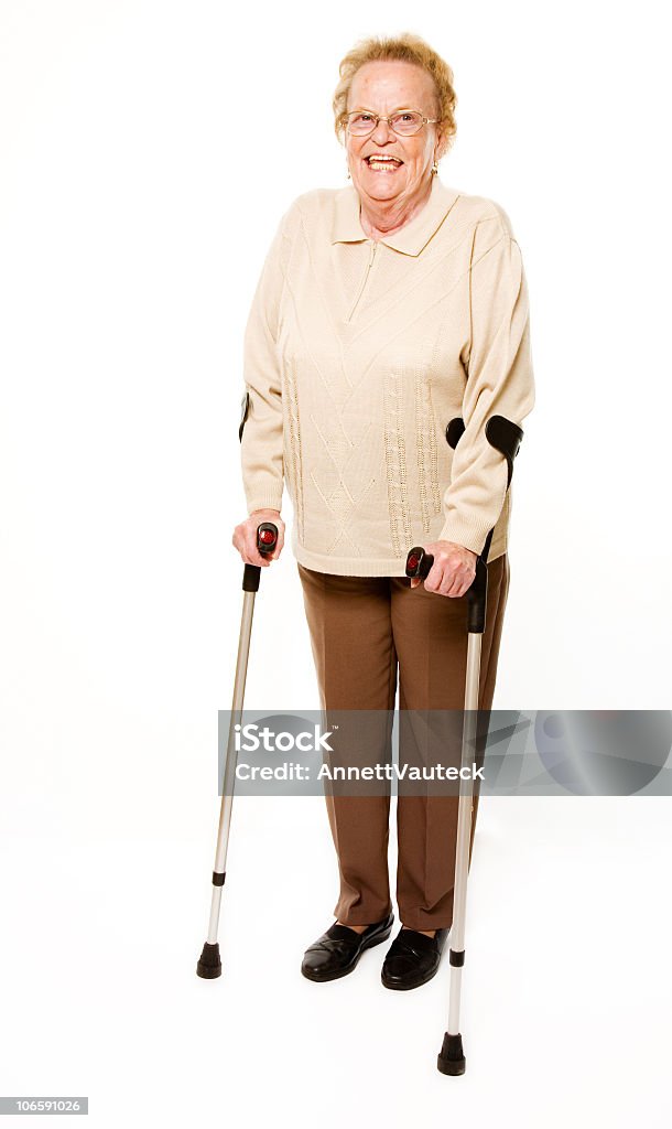 Mulher idosa com crutches - Royalty-free Figura para recortar Foto de stock