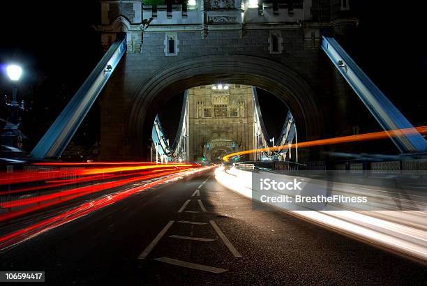 El Puente De La Torre Foto de stock y más banco de imágenes de Londres - Inglaterra - Londres - Inglaterra, Noche, Puente - Estructura creada por humanos