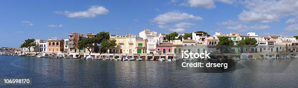 Panorama De Portocolom Landing Etapa Foto de stock y más banco de imágenes de Agua - Agua, Aire libre, Amarrado