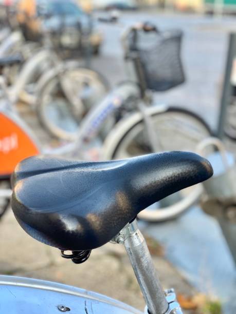 istock City of bicycle 1066111786