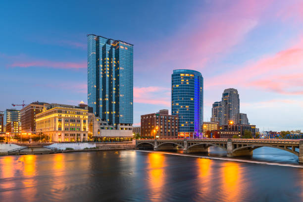 istock Grand Rapids, Michigan, USA Downtown Skyline 1066167764