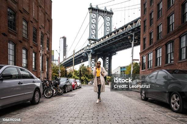 Beautiful Young Woman In Nyc Stock Photo - Download Image Now - New York City, New York State, Brooklyn - New York