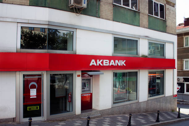 터키에서 가장 큰 민간 은행 중 하나의 지점 보기. 이미지는 kadikoy 지구 이스탄불에서 캡처됩니다. - kadikoy district 뉴스 사진 이미지