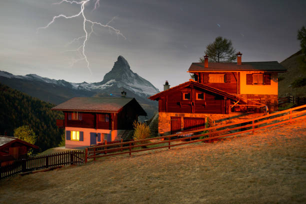 arquitetura da suíça perto matterhorn - switzerland forest storm summer - fotografias e filmes do acervo