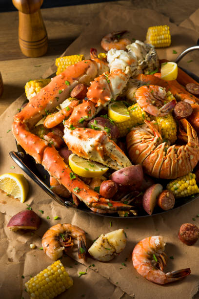 istock Homemade Cajun Seafood Boil 1066213256