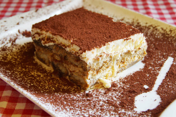 tiramissu - tiramisu dessert cake gourmet - fotografias e filmes do acervo