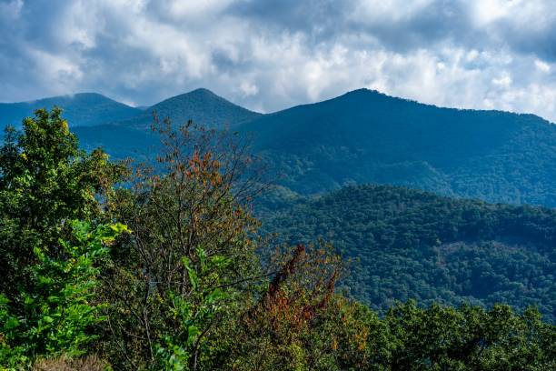 istock A Drive on the Parkway 1066343446
