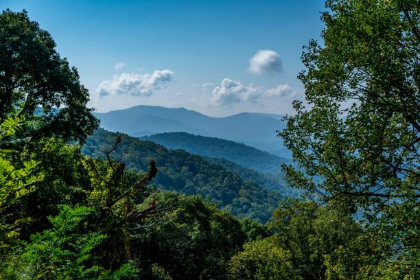 istock A Drive on the Parkway 1066343450