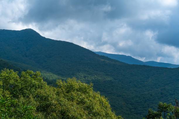 istock A Drive on the Parkway 1066343462