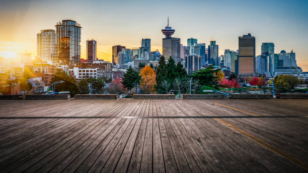 view of modern skyscrapers in vancouver - vancouver skyline city urban scene imagens e fotografias de stock