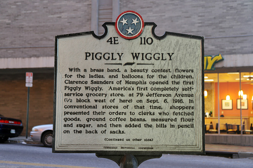 Memphis, TN / USA - November 11, 2018: Piggly Wiggly Grocery Store Historical Marker