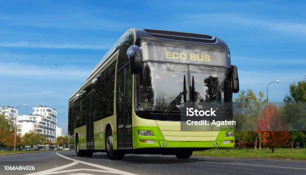 Ilustración De Autobús Eléctrico Concepto De Ecología Urbana Verde Foto de stock y más banco de imágenes de Autobús
